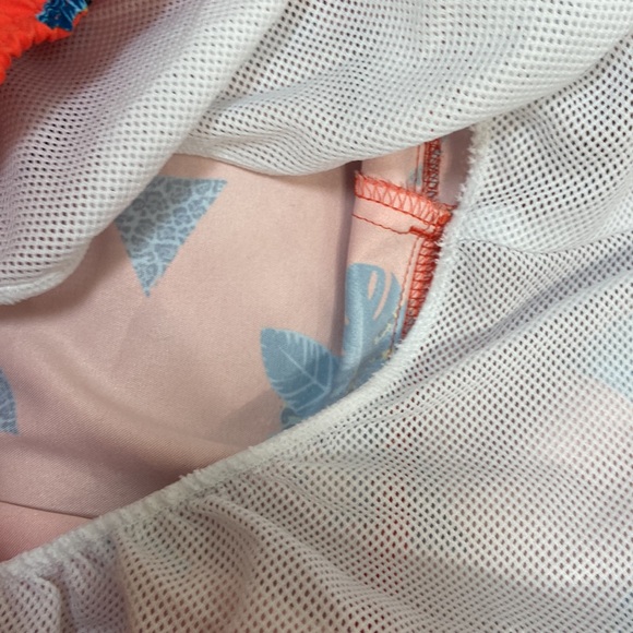 Men’s Oakley Tropical Orange Toucan Swim Trunks. Size Large - 5 inch inseam. - Picture 14 of 15